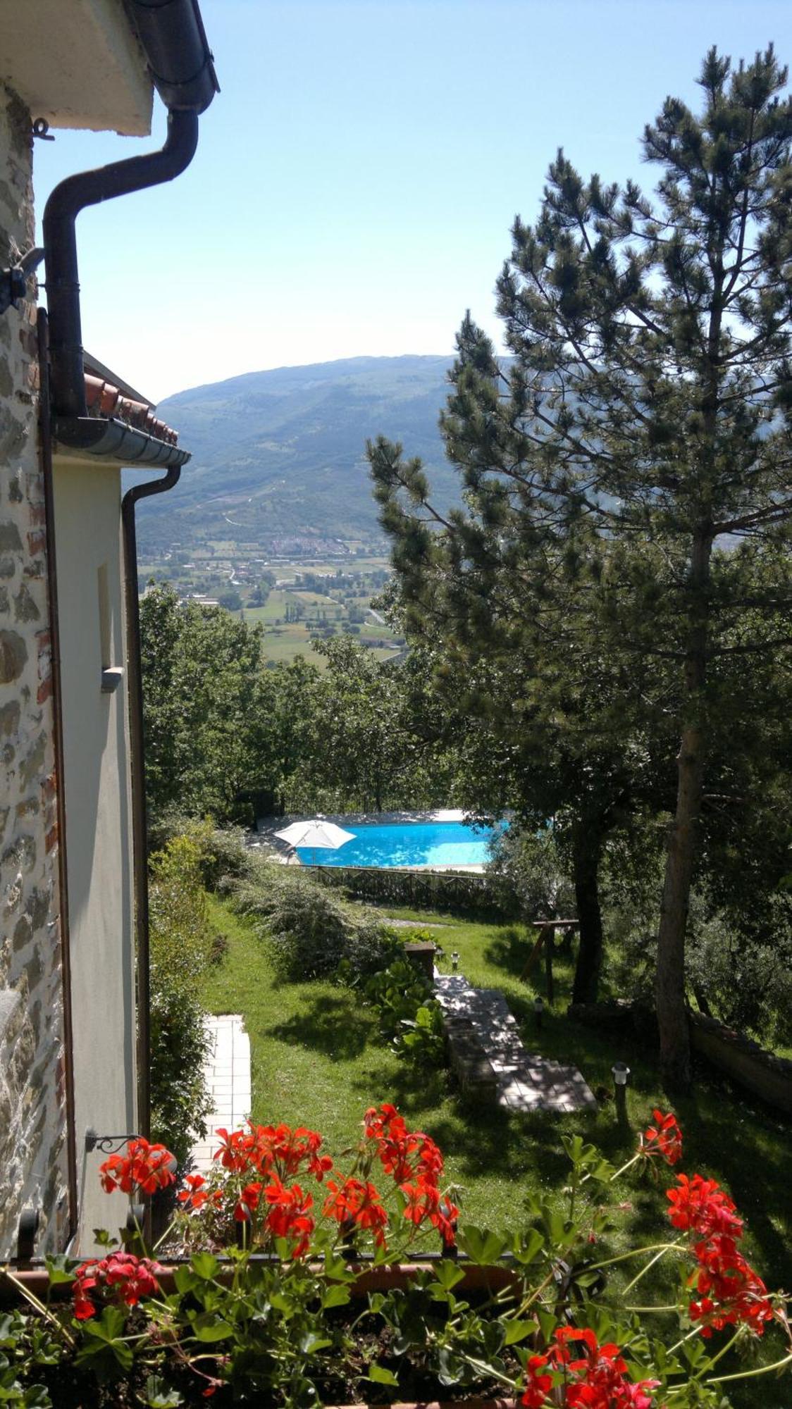 Villa Casale Degli Ulivi Gualdo Tadino Exterior foto